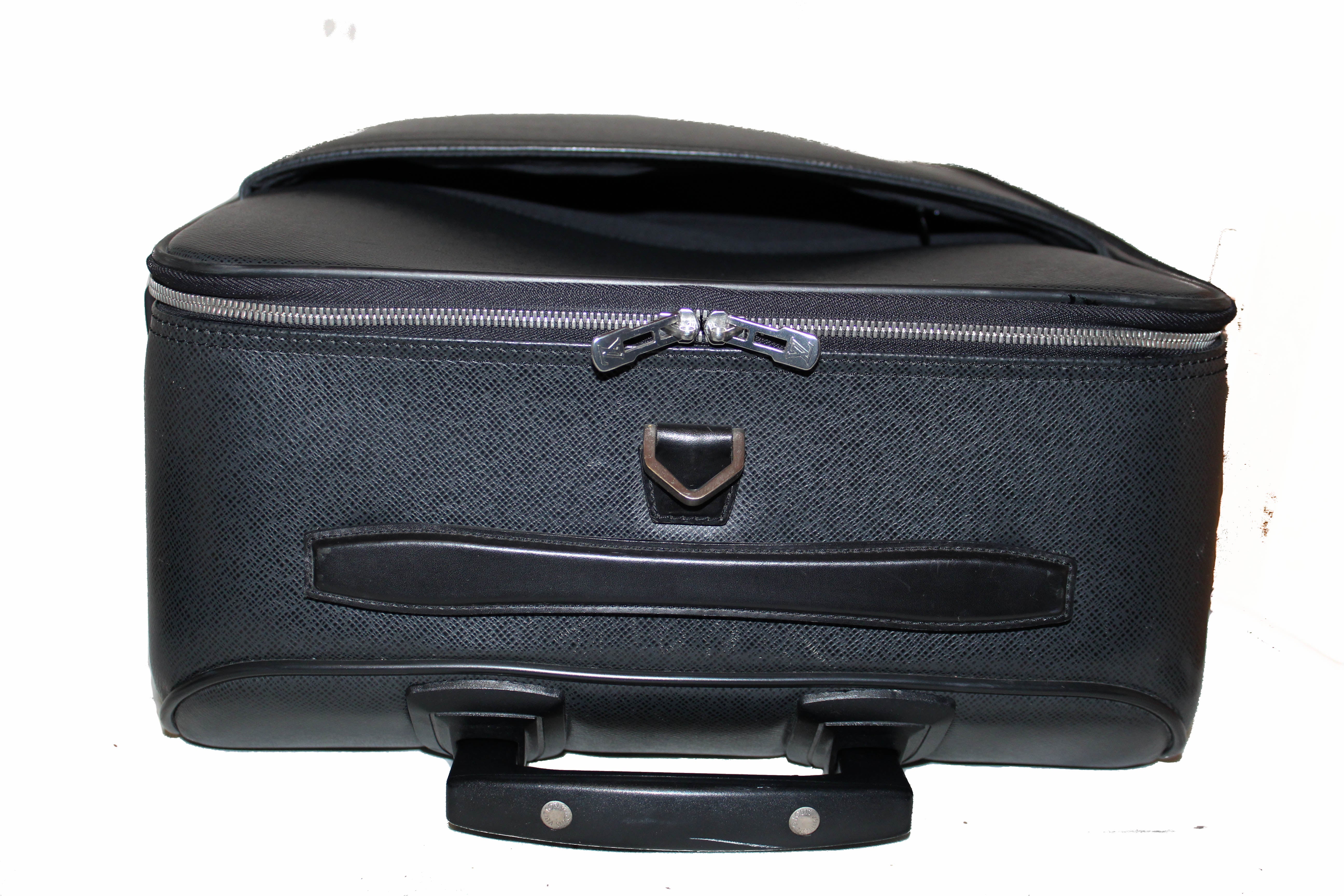 Louis Vuitton Black Taiga Leather Pegase Legere 55 Business Suitcase at  1stDibs