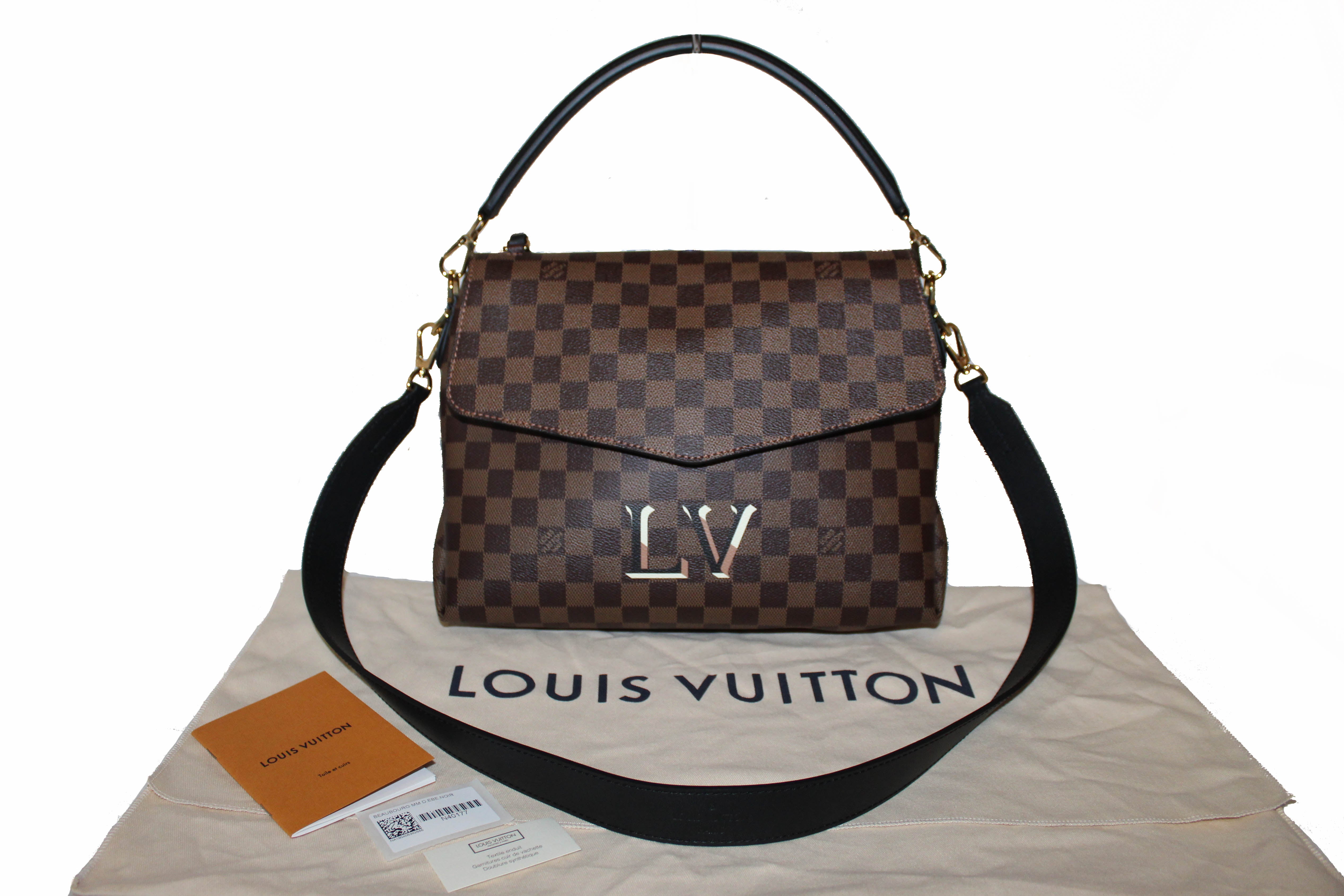 Louis Vuitton Favorite MM Review - Curls and Contours