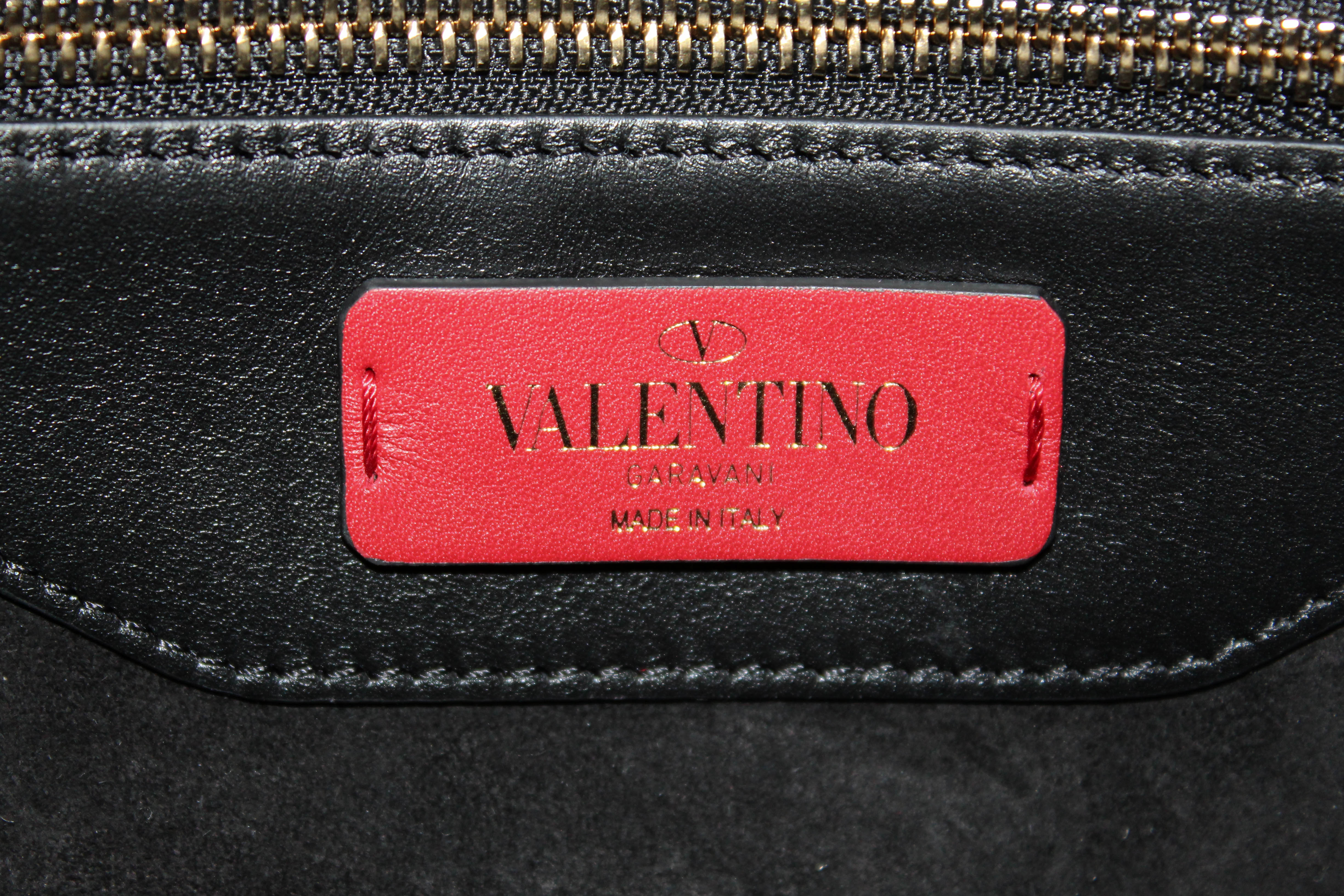 Authentic Valentino Garavani Demilune Chain-Trimmed Leather Small Doub ...