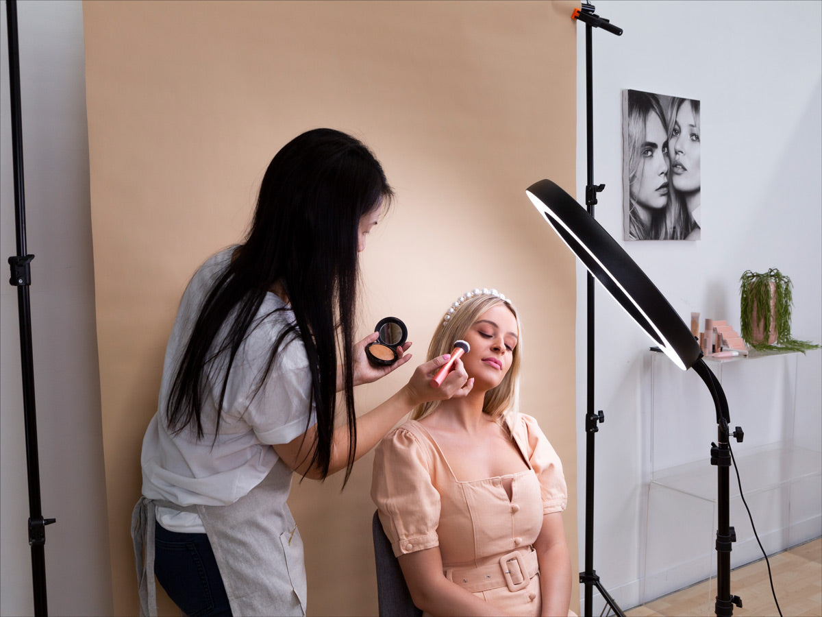 5 Tips on How to Insta-Worthy Beauty Client Photos with Ring Ligh