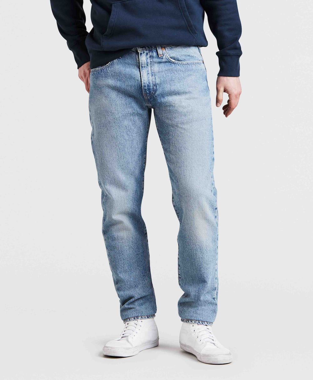 502 regular taper jeans