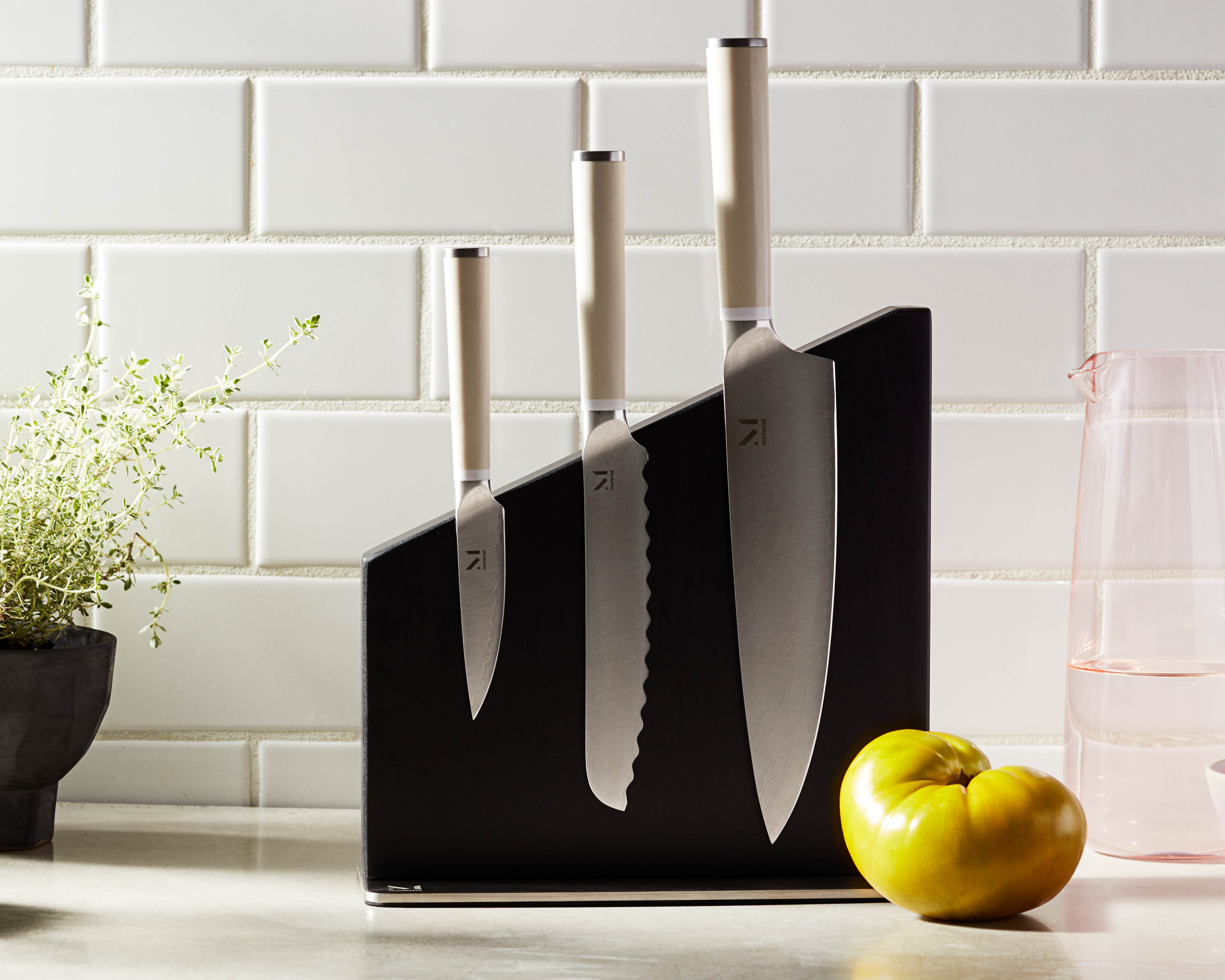 Material The Knife Stand - White Ash