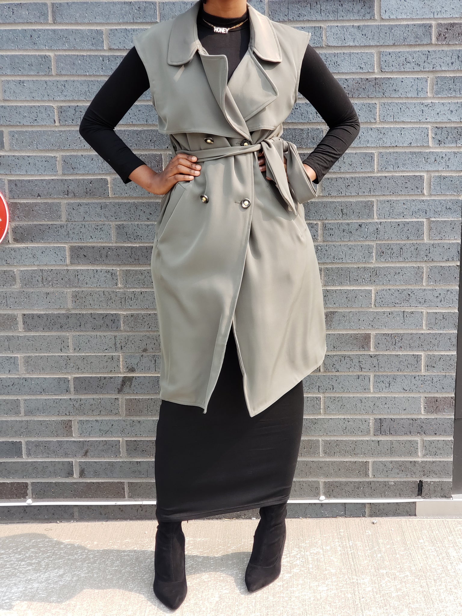 sleeveless trench