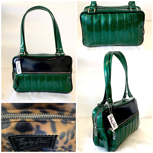 Love Trophy Queen purses  Accessories bags purses, Bags, Purses and  handbags