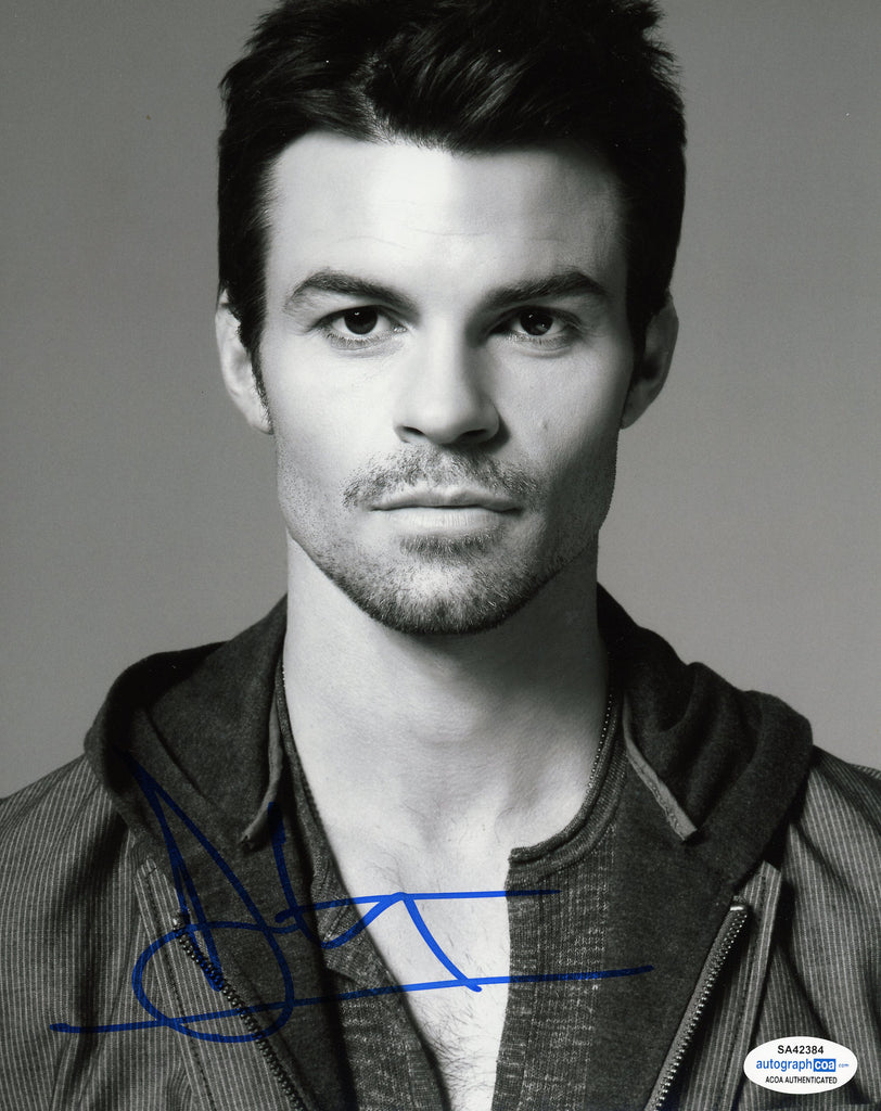 Daniel Gillies Virgin River Signed Autograph 8x10 Photo Acoa 5 Outlaw Hobbies Authentic 6385