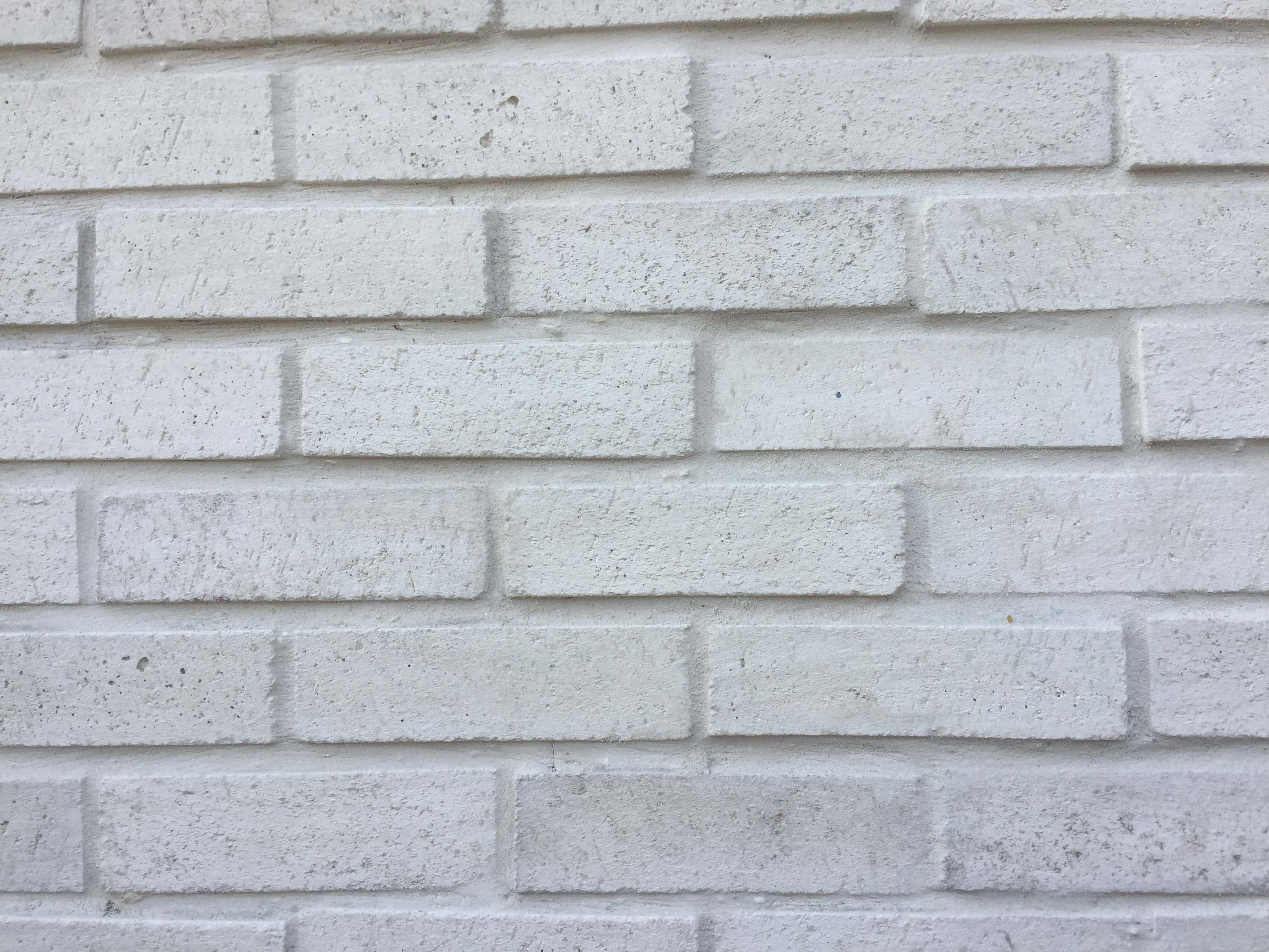 Sample Of WIRECUT STYLE BRICK VENEERS WHITE COLOR Morton Stones   White Wirecut Bricks C736b64d C70e 4c7a 9aee Ec3a79226635 