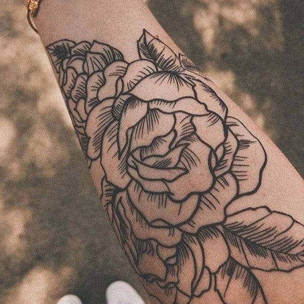 Stipple flowers by Billy Gale MADISON TattooNOW