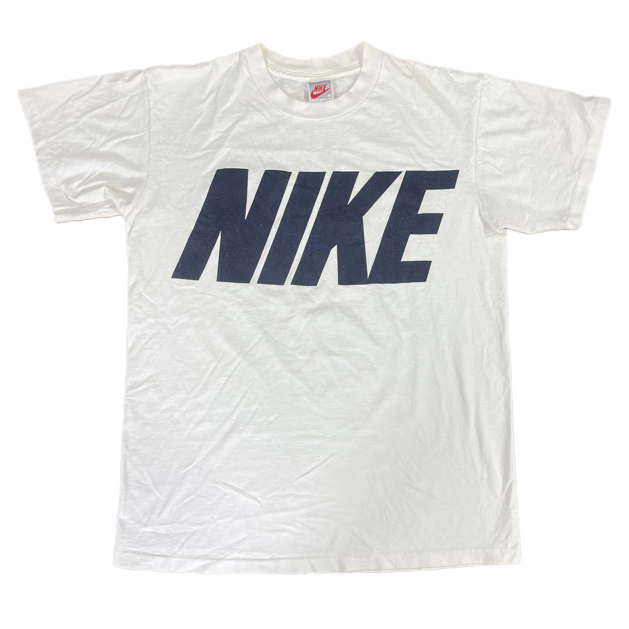 Vintage NIKE Small Center Swoosh Logo Authentic T-shirt Athletic Retro 90's  00's Size L White Sport Outfit Top Hip Hop Style USA Streetwear 