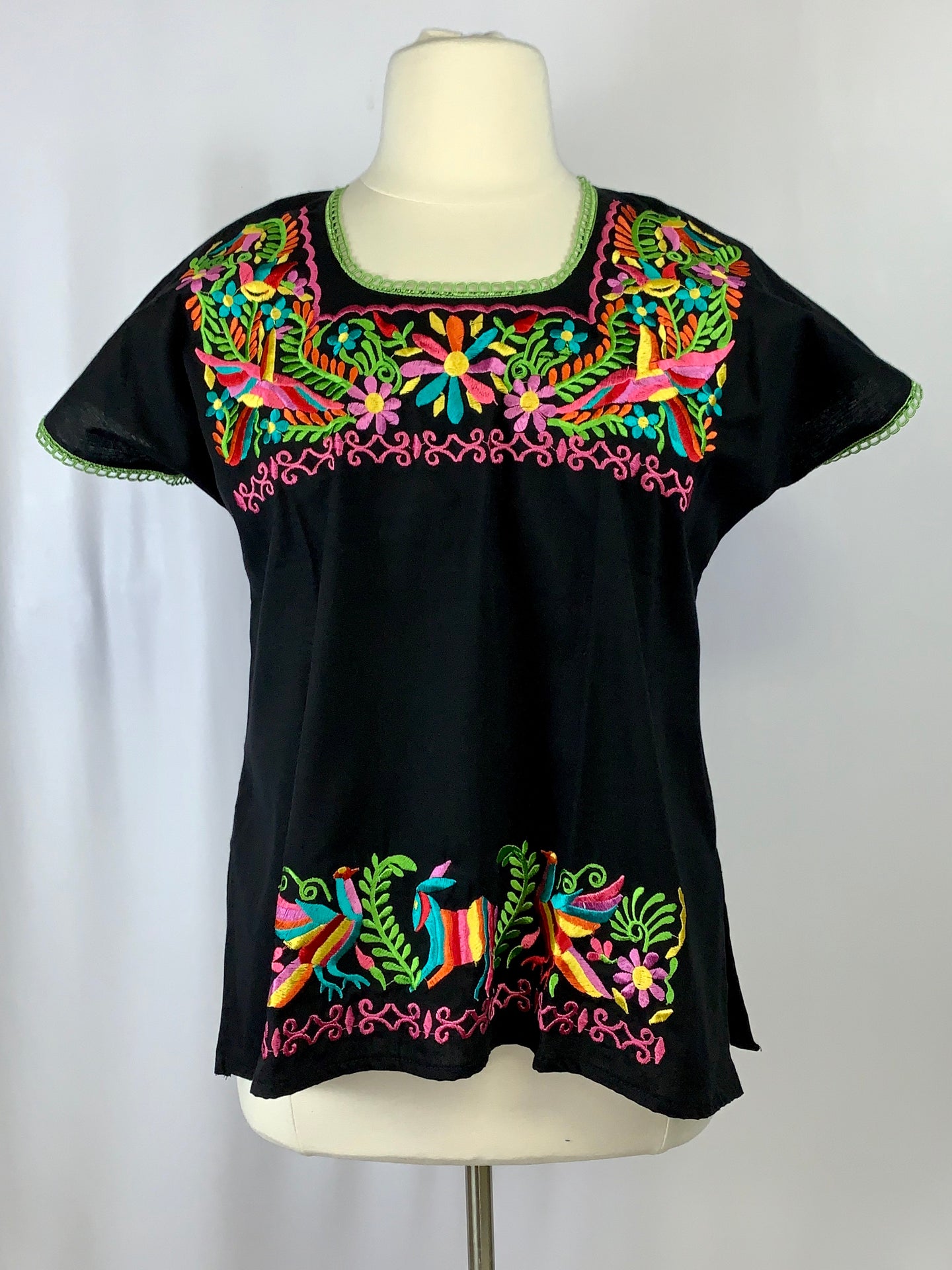 Stylized huipil in Otomi embroidery one of a kind – East Los Outfitters