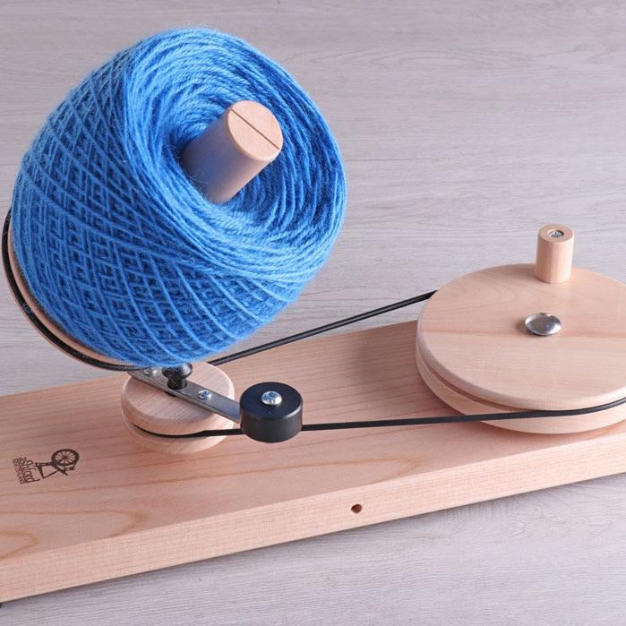 Knit Pro portable hand-held ball winder (nostepinne)