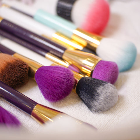 clean make-up brushes