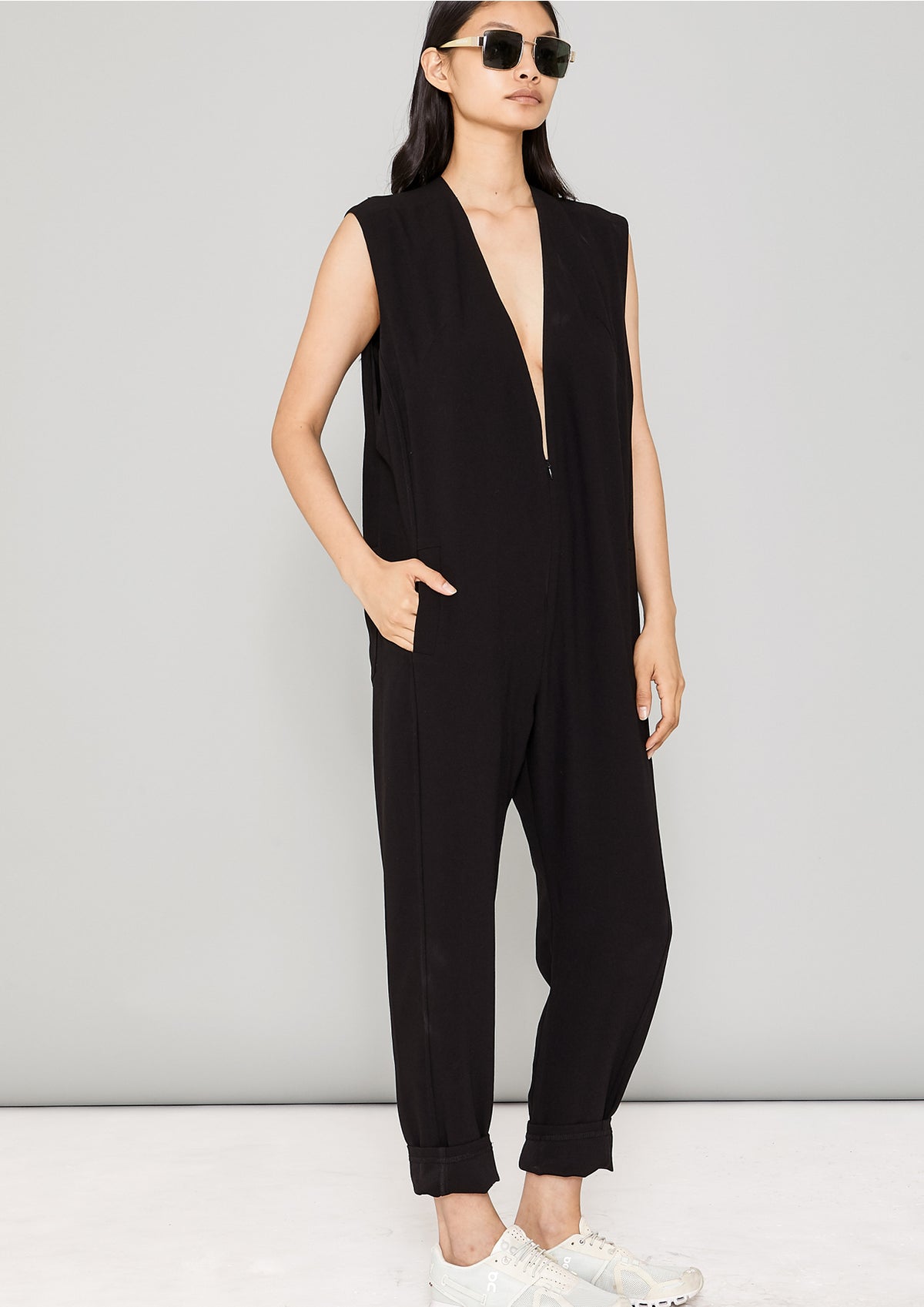 JUMPSUIT SLEEVELESS - HEAVY DRAPING black | BERENIK