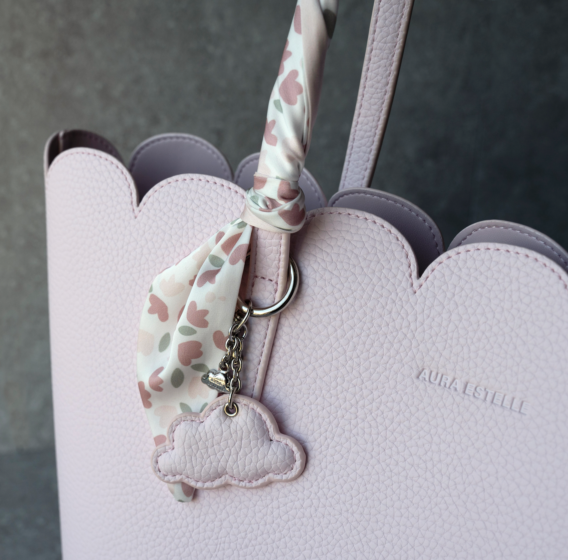 rose_quartz_cloud_tote