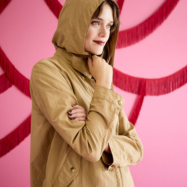 Ruffle Rainjacket - Camel