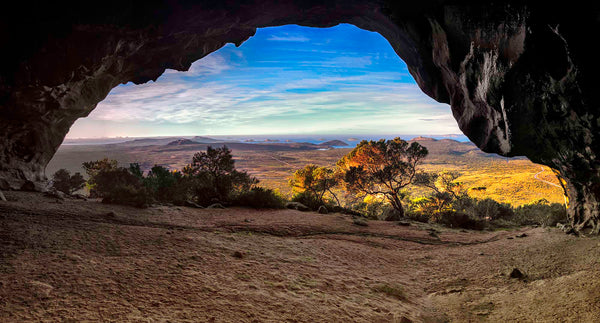 panoramic shot inside the cave of frenchmans peak after climbing the mountain in cape le grand 