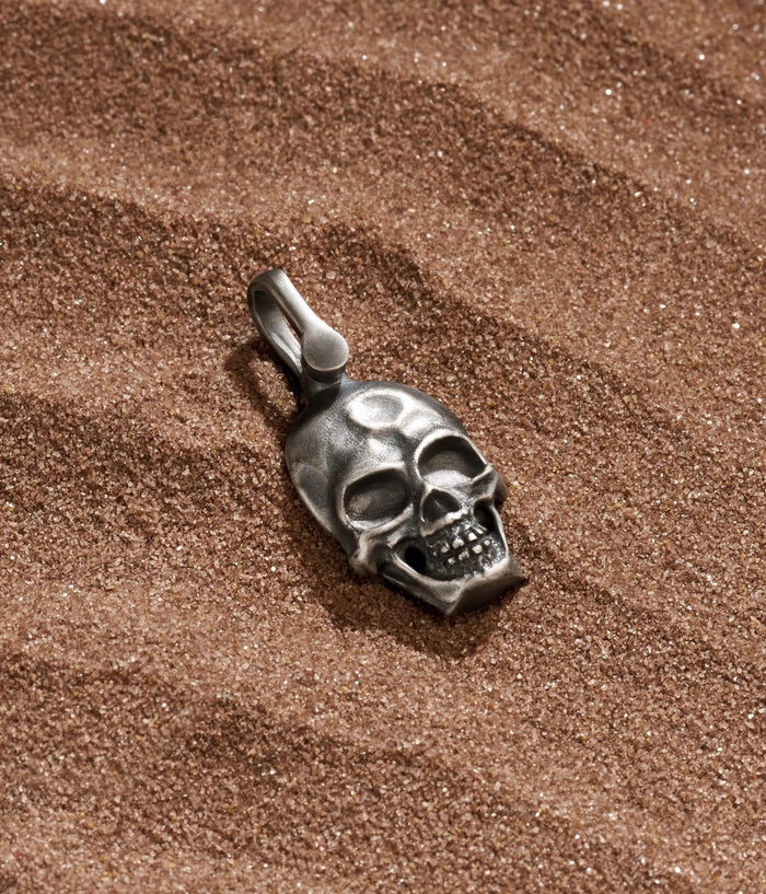 Picture of Fearless Fortitude - Silver Skull Charm
