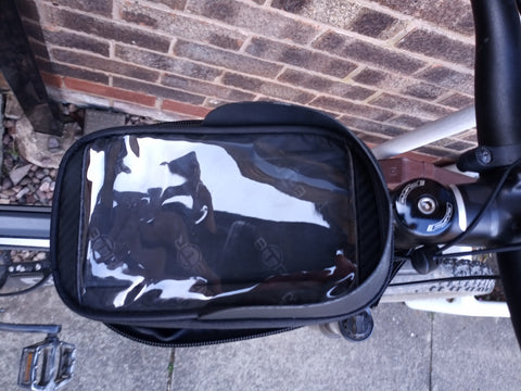 Frame bag with Sunvisor, fits on your Bike so you can see your phone / GPS 