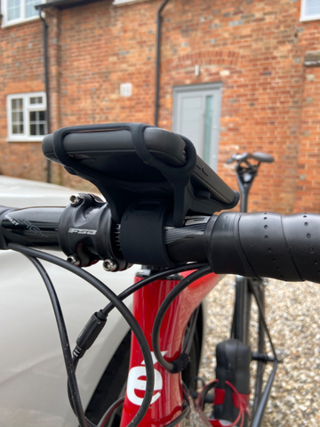 BTR bike phone bag holder mount with iPhone 6 in it