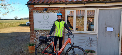 customer photo review of our yellow gilet and rear rack bag