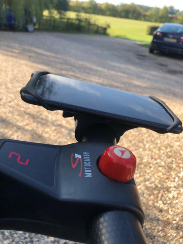 BTR bike phone holder mount on a golf trolley with an iphone 7