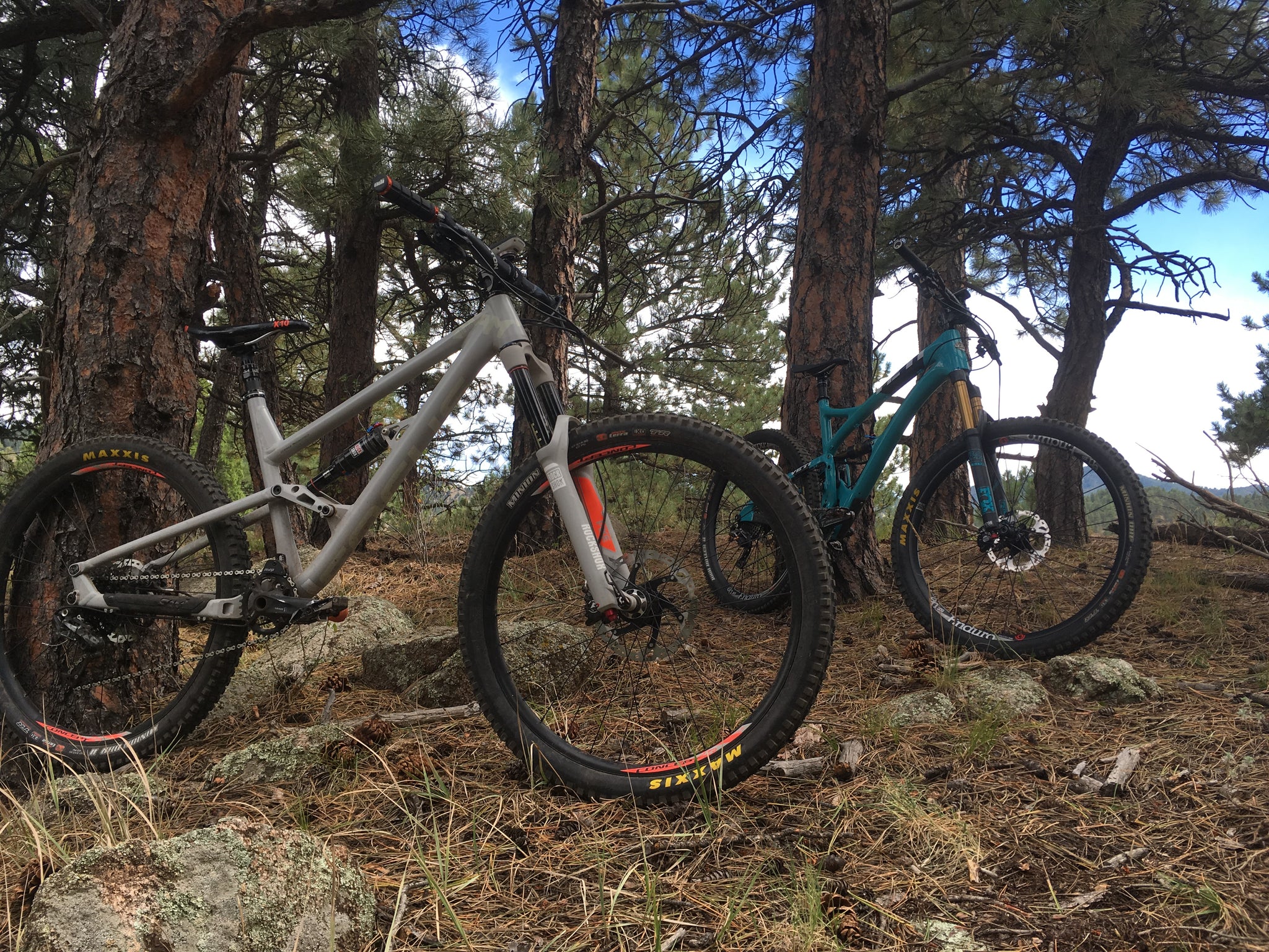 Focus SAM Yeti SB5 mountain bikes