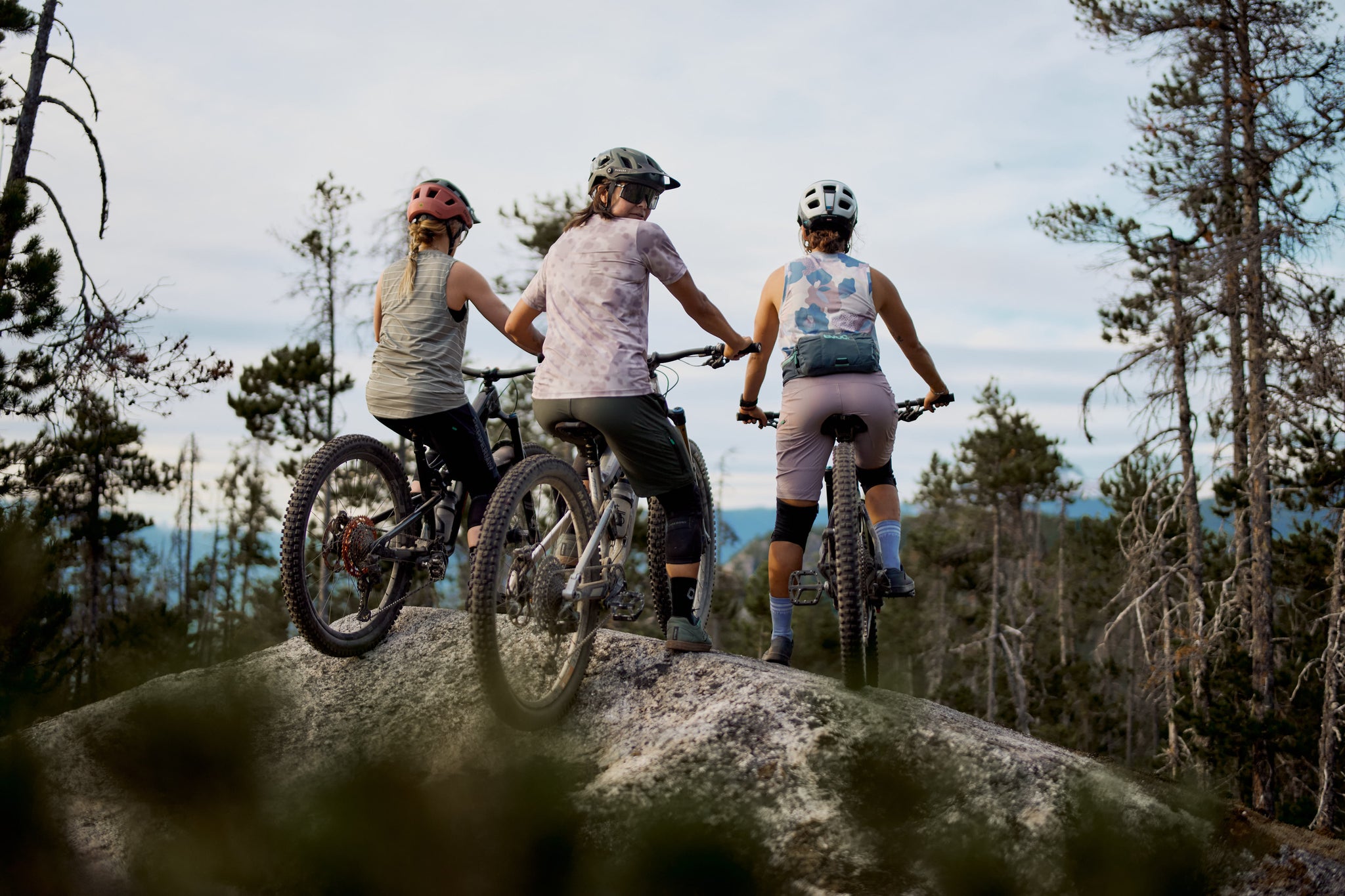 Peppermint women's mountain bike apparel