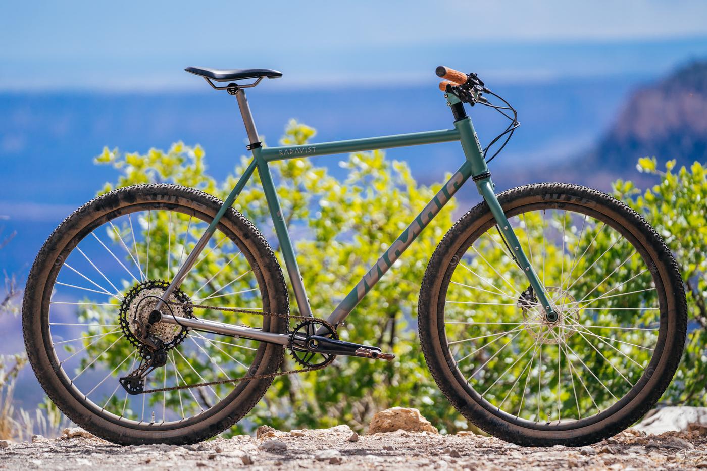 What's The Deal With Flat Bar Gravel Bikes? | The Pro's Closet