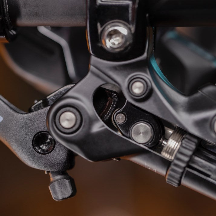 SRAM Swinglink