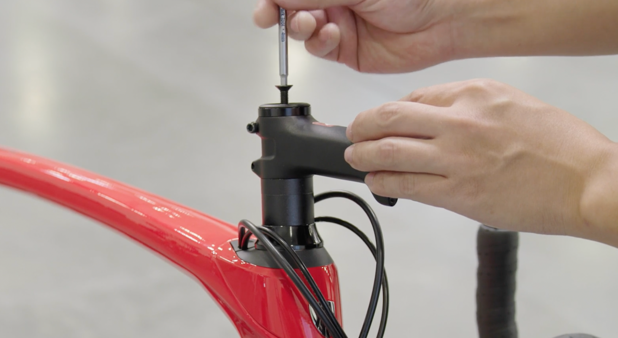 How to adjust bike stem and handlebar height