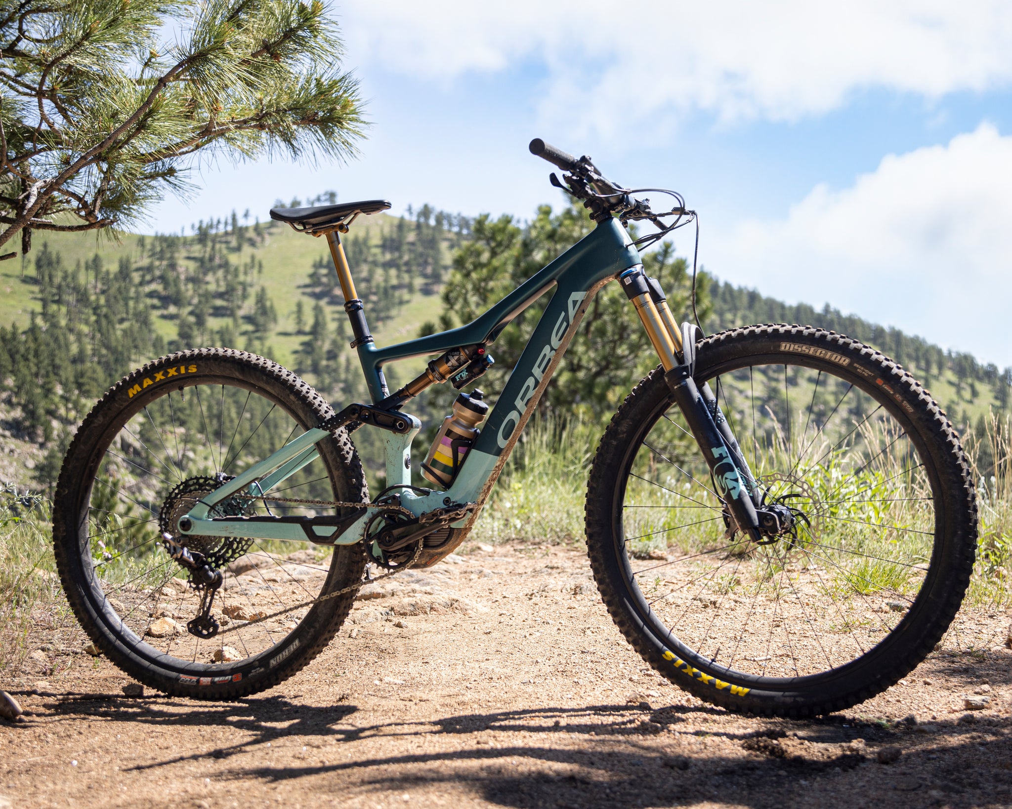 Lightweight Mountain E-bike