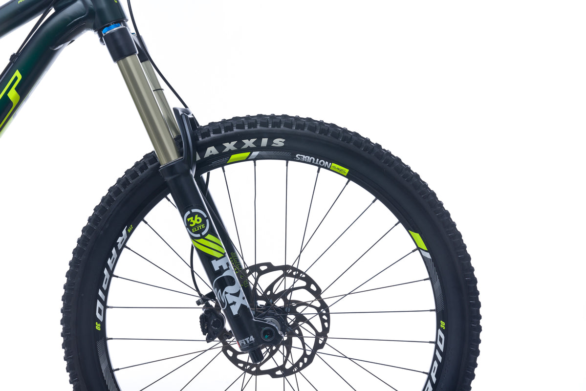 GT Sanction Pro Medium Bike - 2016 front wheel
