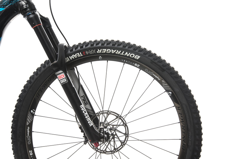 trek remedy 8 2015 specs