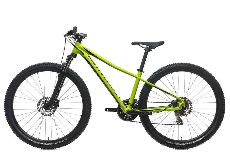 specialized pitch sport small