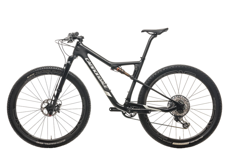 black cannondale mountain bike