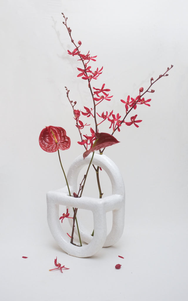 Contemporary ceramics handmade by Melbourne artist Vivienne La