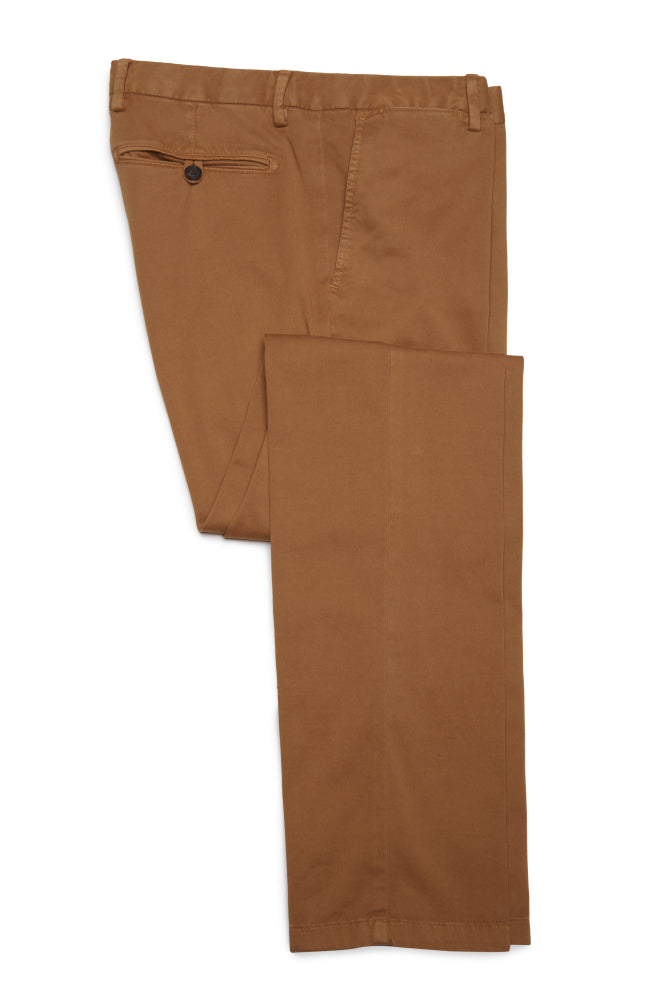 Classic Fit Sateen Chino