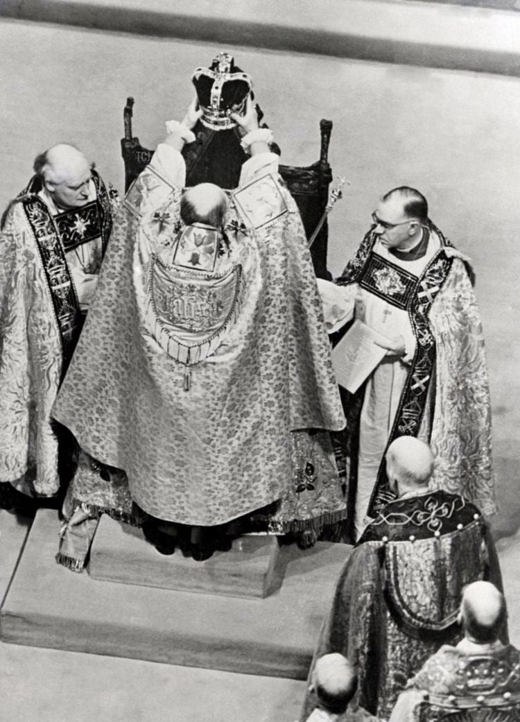 Queen Elizabeth II crowning ceremony