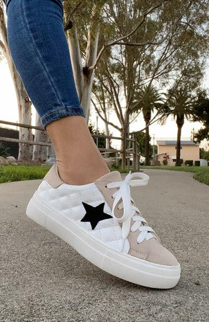 Star Shoes – Added Accents
