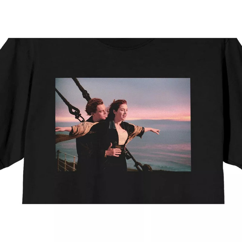 Titanic - Jack & Rose Screenshot Crew Neck Short Sleeve Black T-shirt
