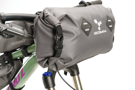 geosmina handlebar bag