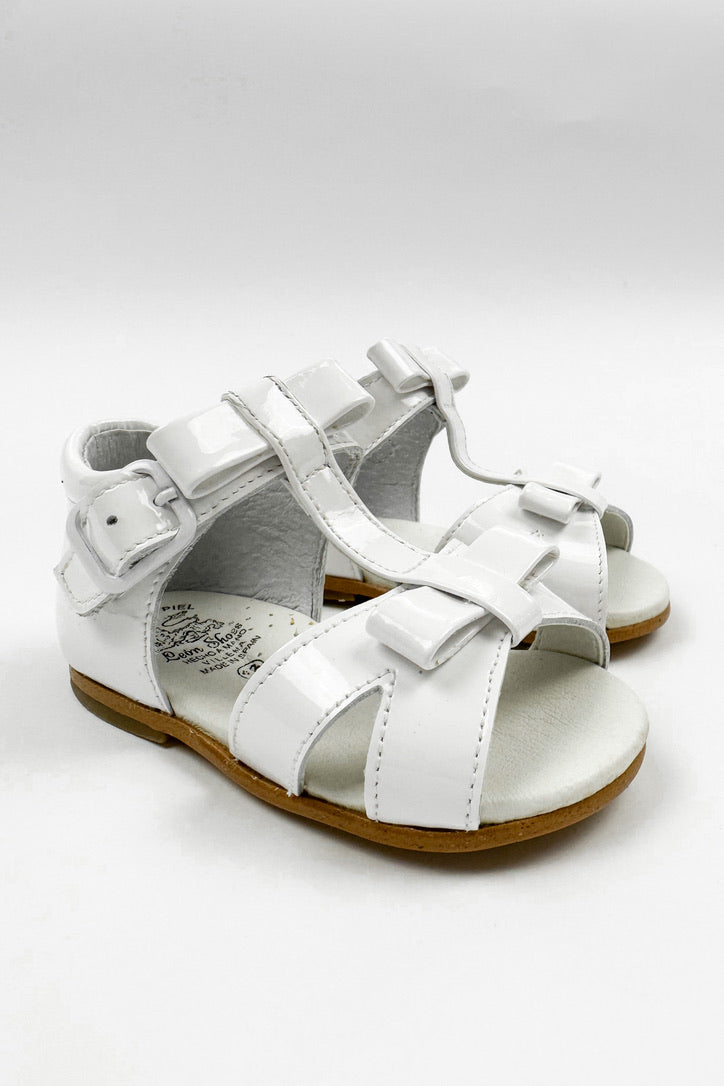 León Shoes X M&J "Gabriela" White Patent Leather Sandals (UK 2-8.5) | iphoneandroidapplications