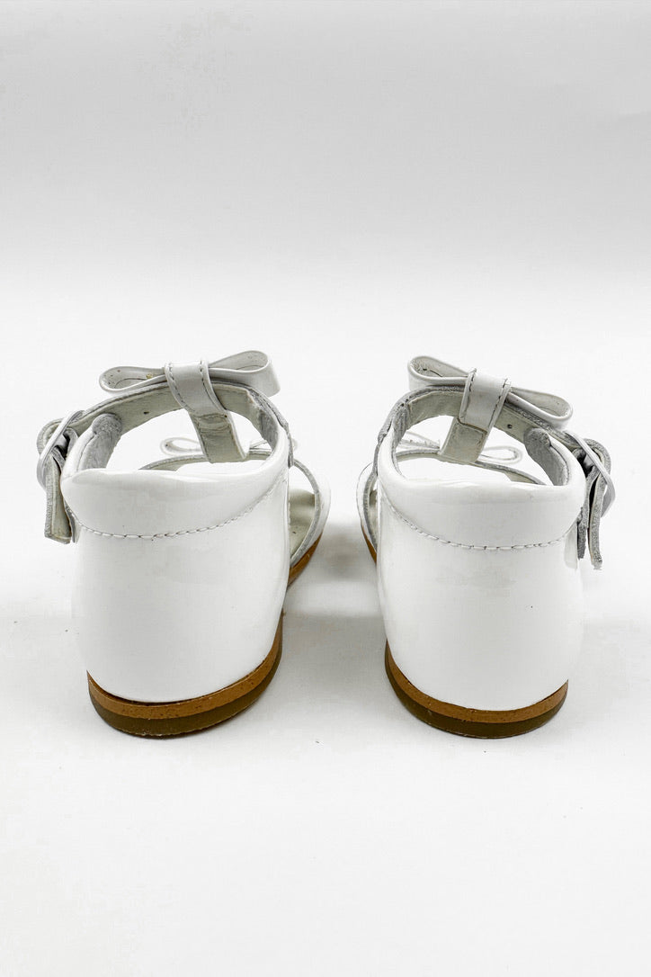 León Shoes X M&J "Gabriela" White Patent Leather Sandals (UK 2-8.5) | iphoneandroidapplications