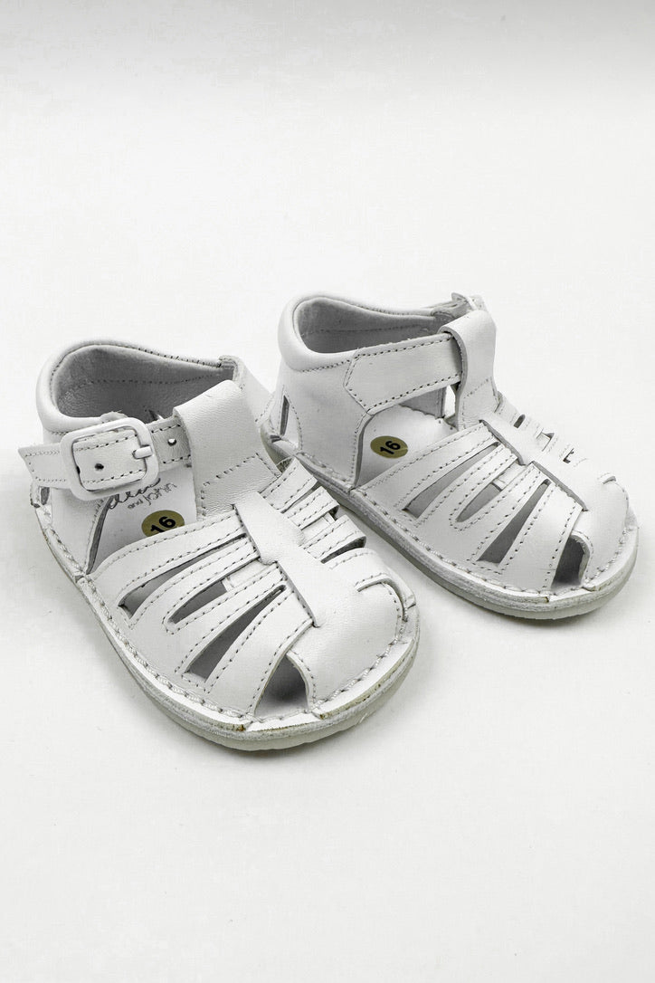 León Shoes X M&J "Luis" White Leather Sandals | iphoneandroidapplications