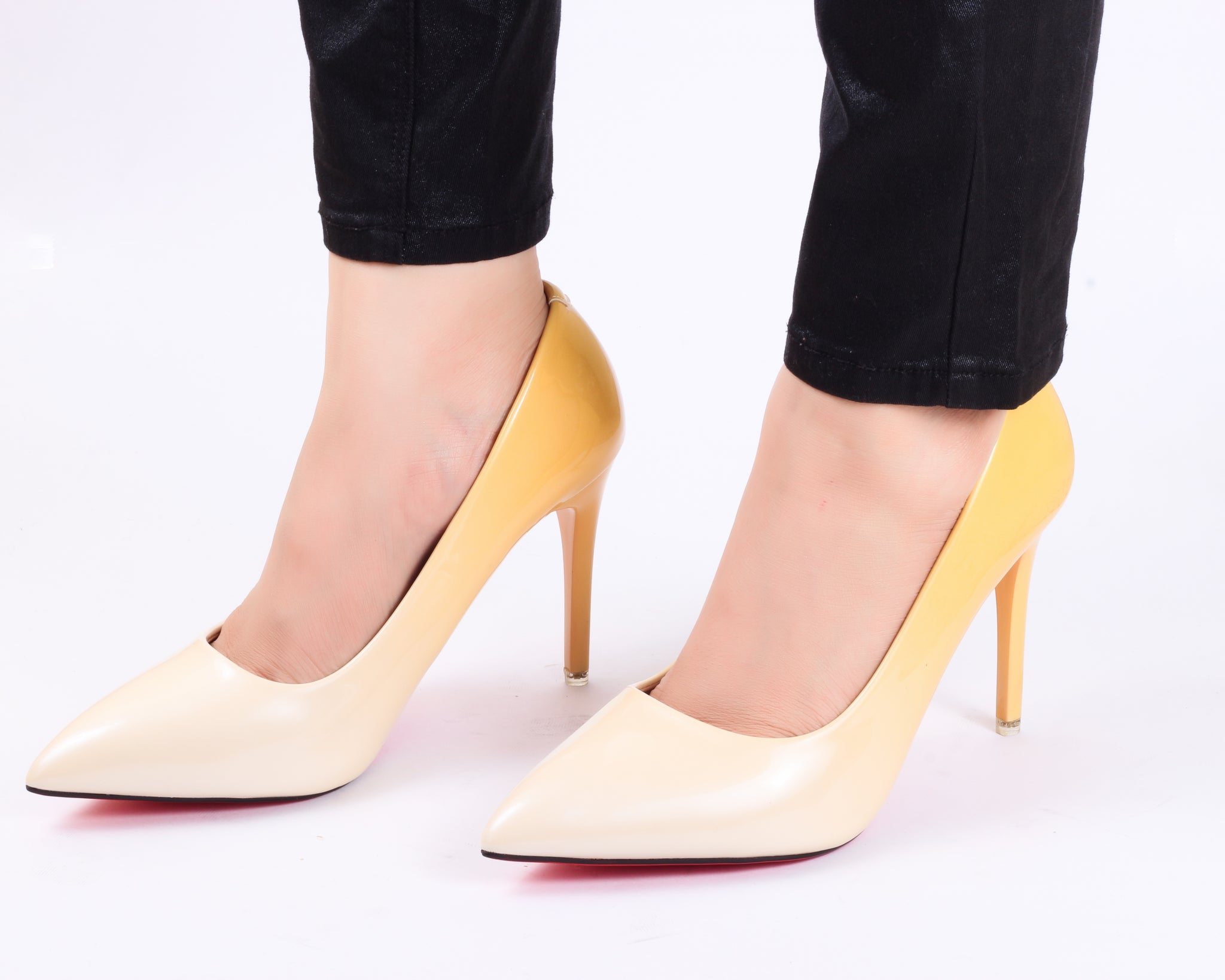 lemon yellow pumps