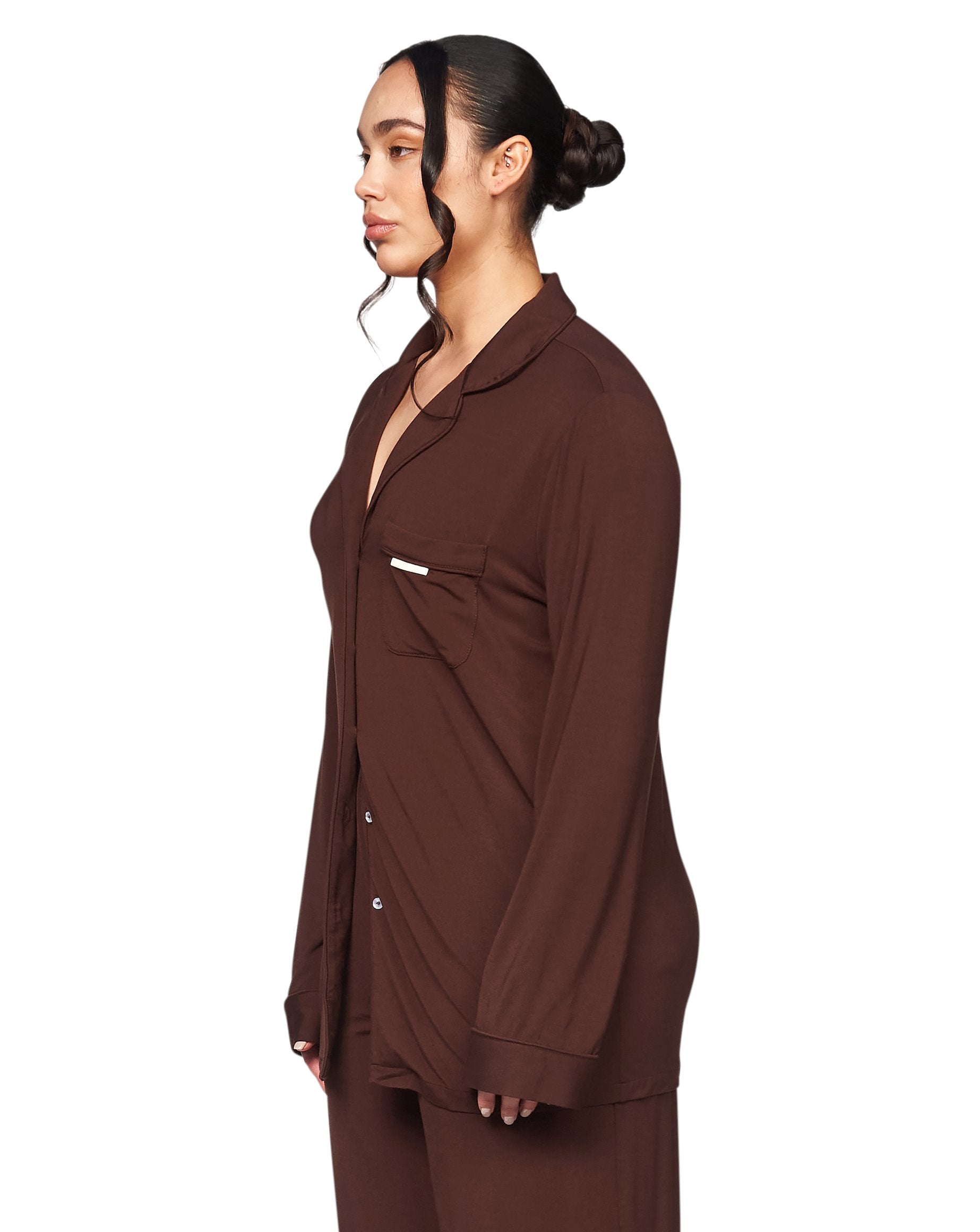 https://cdn.shopify.com/s/files/1/2328/9949/products/bamboo-long-sleeve-pyjama-shirt-cacao-tops-my-mum-made-it-pty-ltd-952361_2000x.jpg?v=1665992542