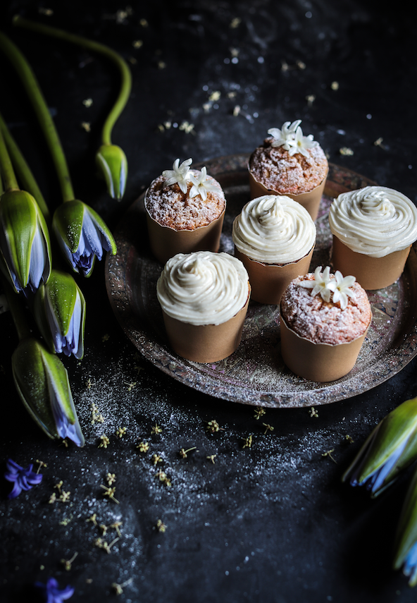 Carrot cupcakes with pear