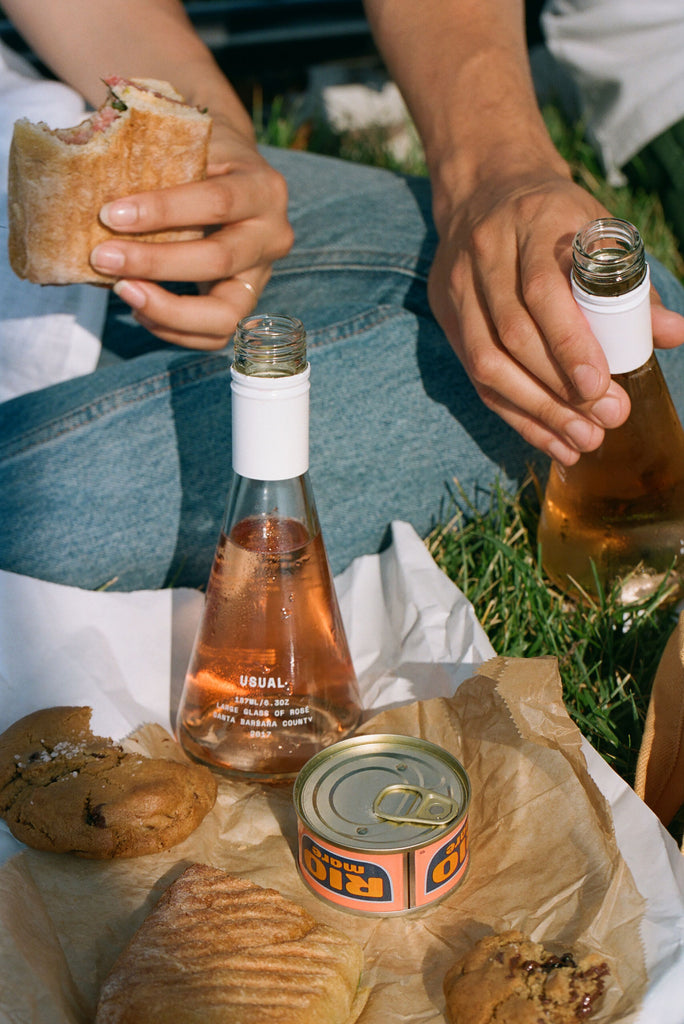 Is wine acidic: Usual Wines rose with picnic