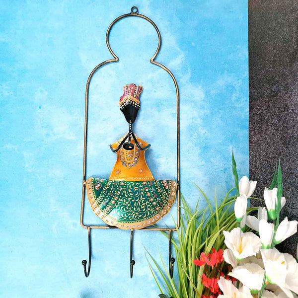 Wall Hanging KeyChain Holder Showpiece, Flower Vase Key Stand
