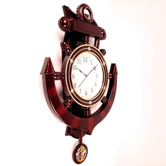 Vastu Tips: घर और ऑफिस की इस दिशा में भूलकर भी ना लगाएं घड़ी - vastu tips  right direction to place clock at home and office kee – News18 हिंदी