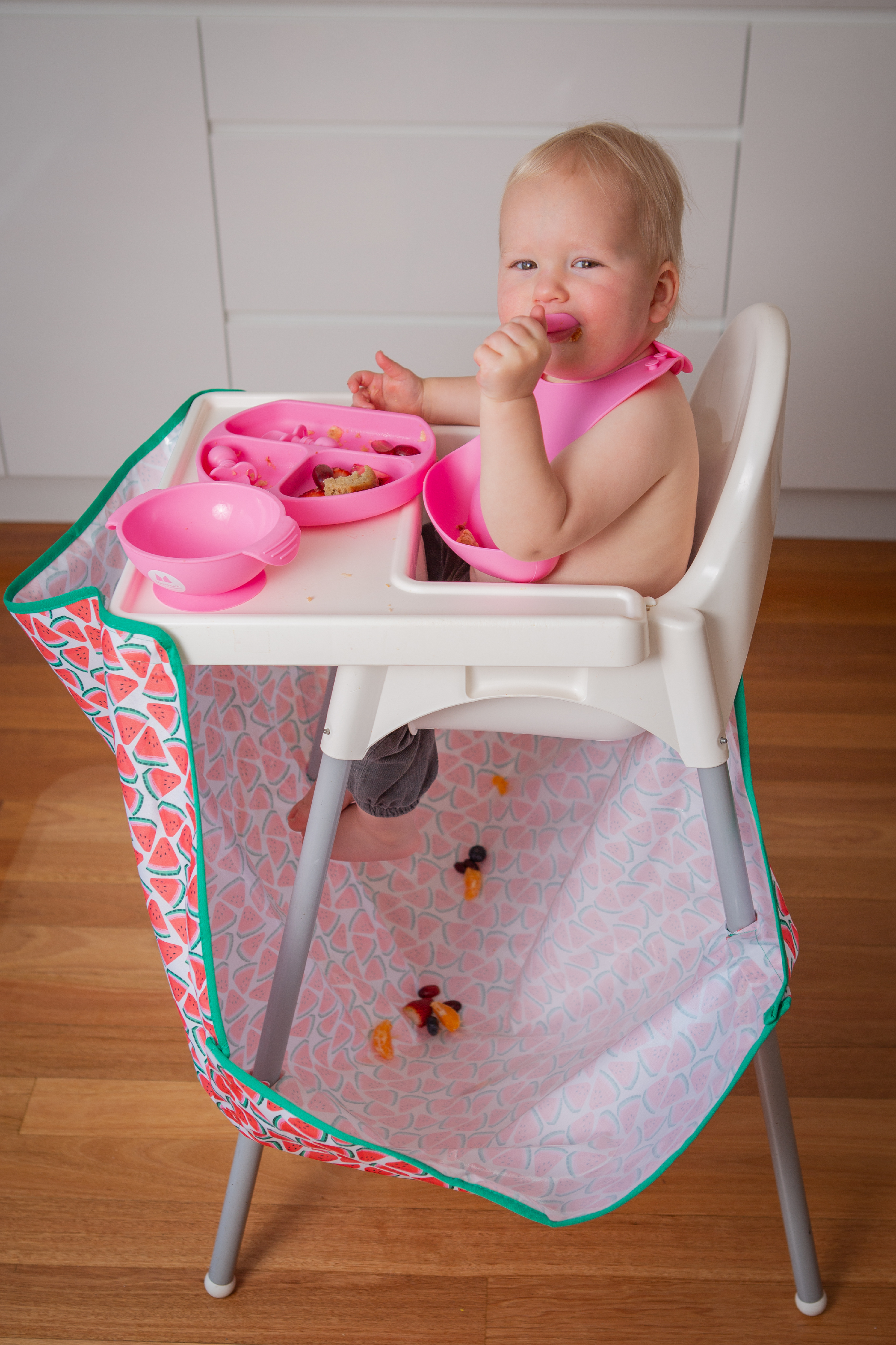 What makes silicone feeding accessories and sets different from other –  Mumma's Little Helpers